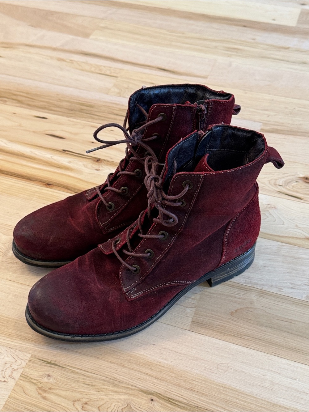 Taos Boot Camp rugged suede lace-up boots garnet red-39-8.5